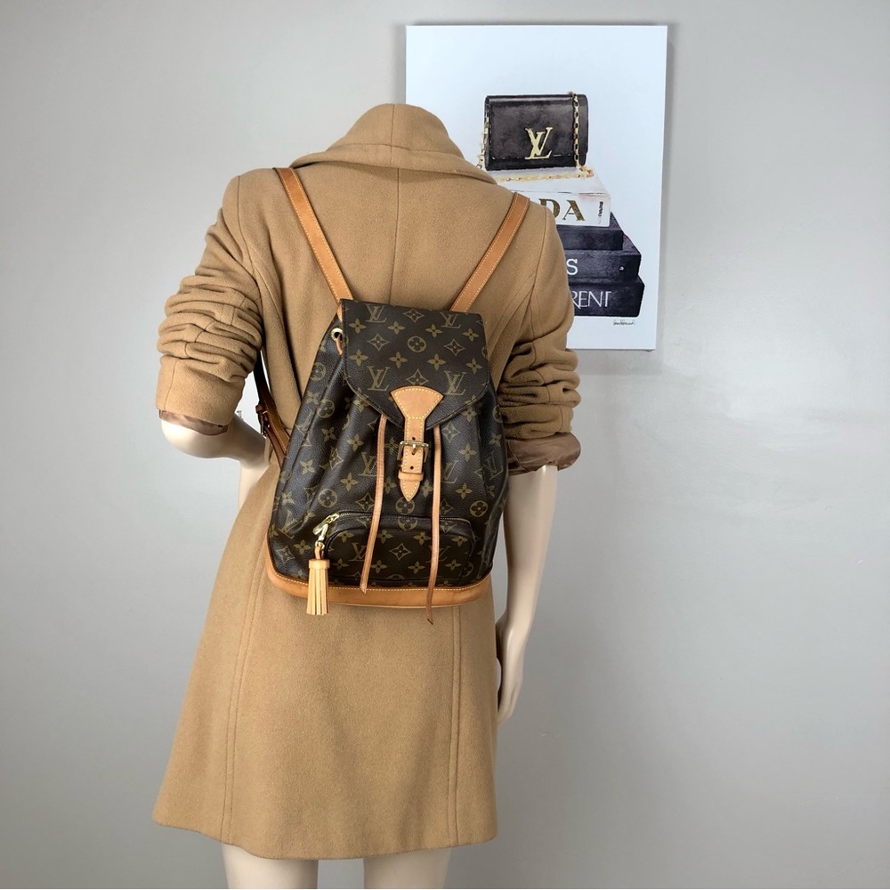 🚫SOLD🚫Louis Vuitton MONTSOURIS MM